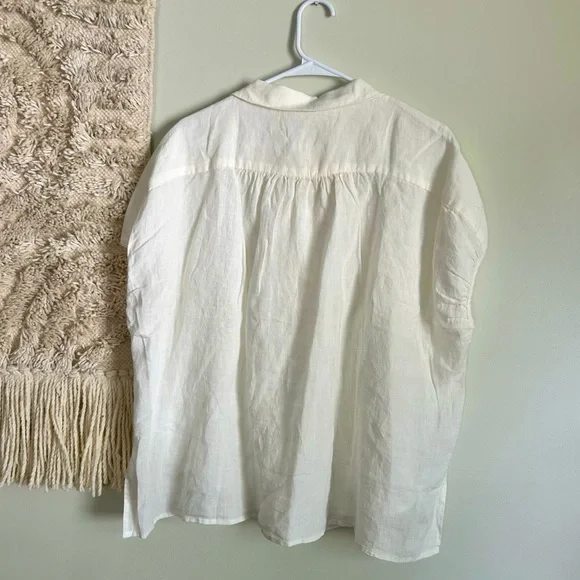 🦢 NWT 100% Linen Button Down Top 🦢 - Picture 2 of 6